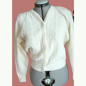 Vintage 80s off white pearl beaded Angora Lambswool Fluffy Soft Cardigan L